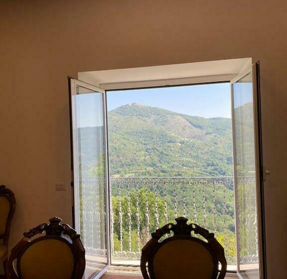 غرفة قياسية مطلة على الجبل, B&b La Cortesia