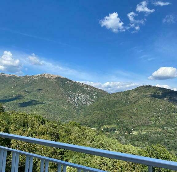 غرفة قياسية مطلة على الجبل, B&b La Cortesia