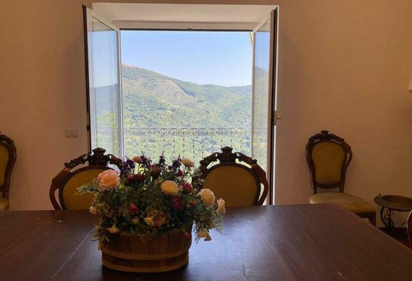 غرفة قياسية مطلة على الجبل, B&b La Cortesia