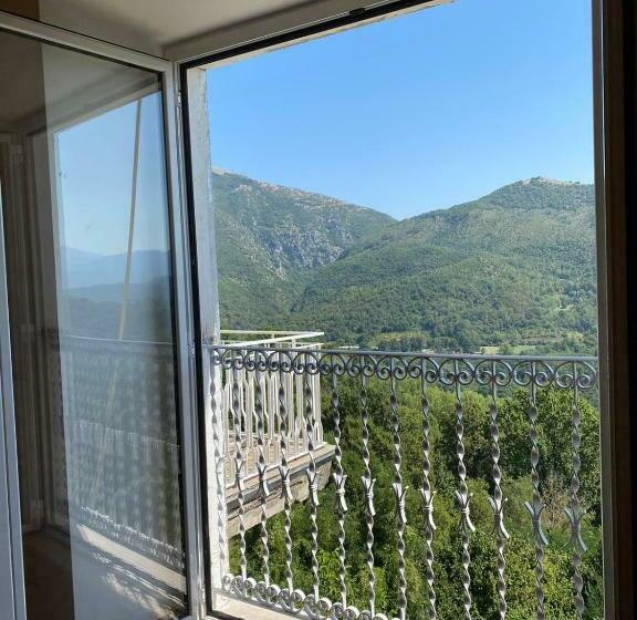 Номер Стандарт Вид на Горы, B&b La Cortesia