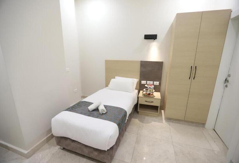 اتاق استاندارد یک نفره, Bright Tower