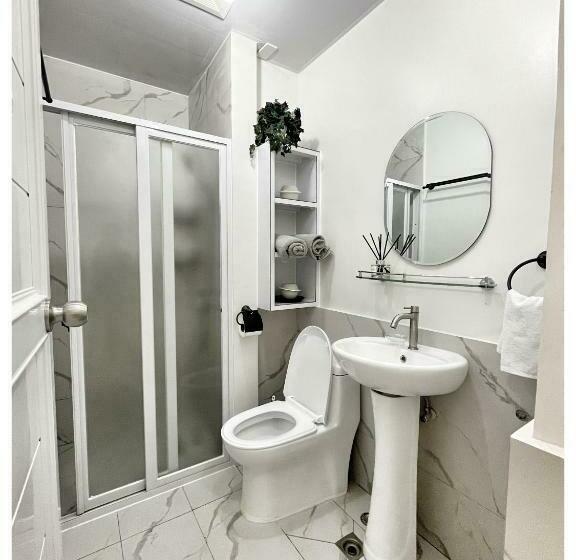 اتاق استاندارد با بالکن, 1 Br Condo In The Heart Of Naga City