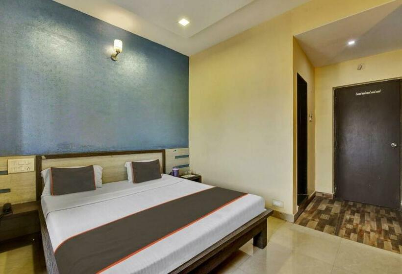 トリプルクラシックルーム, Collection O Hotel City Park