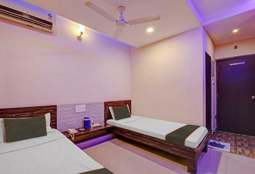 トリプルクラシックルーム, Collection O Hotel City Park