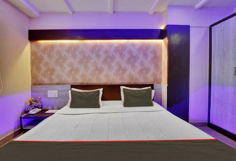 トリプルクラシックルーム, Collection O Hotel City Park