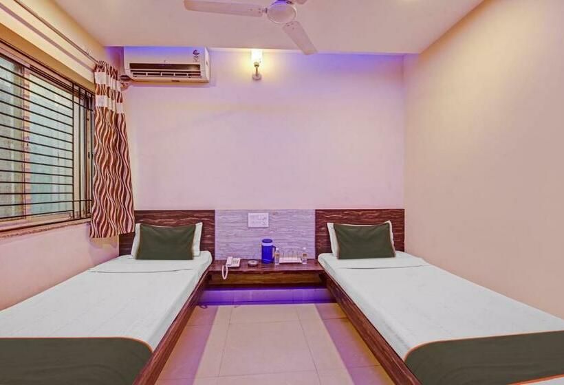 トリプルクラシックルーム, Collection O Hotel City Park