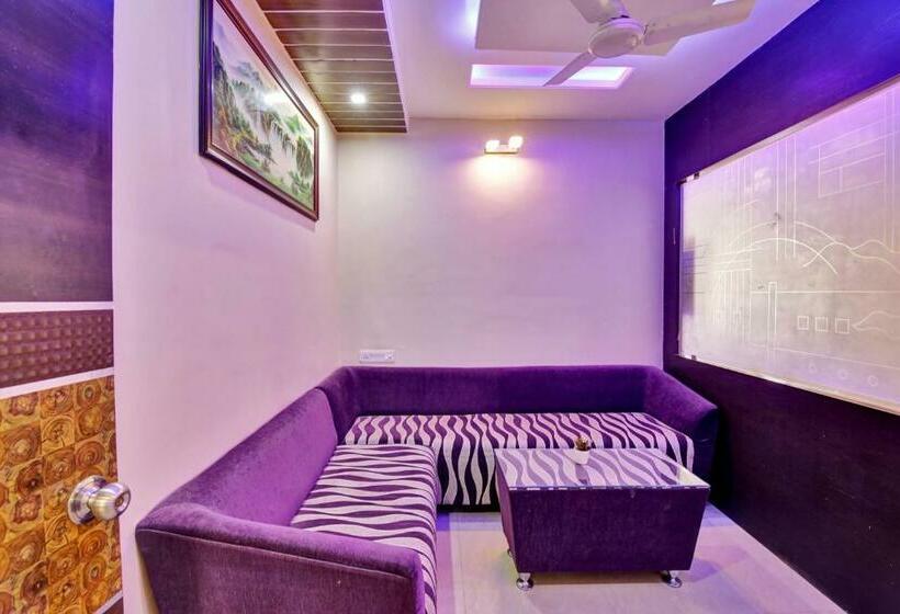 トリプルクラシックルーム, Collection O Hotel City Park