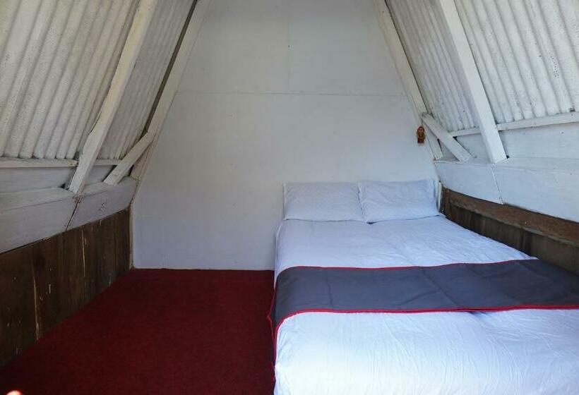 Deluxe Rum, Collection O 93000 Karona Berg Homestay & Cafe