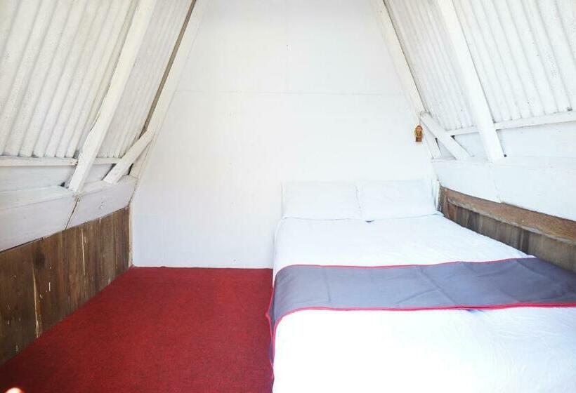 Deluxe Rum, Collection O 93000 Karona Berg Homestay & Cafe