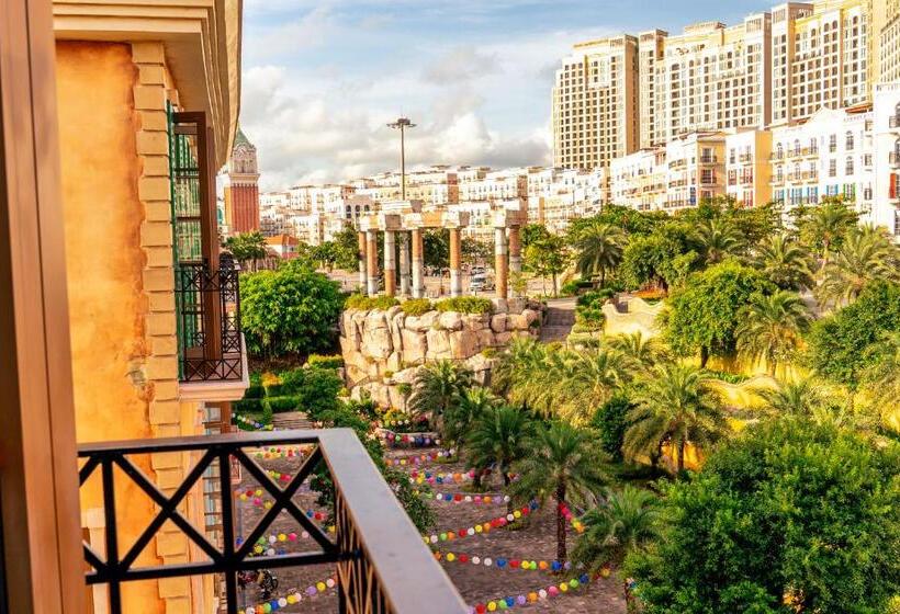 اتاق لوکس با تخت بزرگ, Casepia