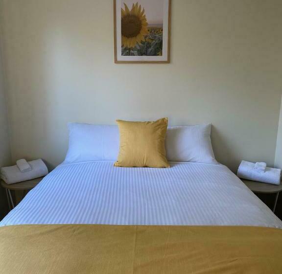 디럭스 패밀리 룸, Wedderburn Caravan Park