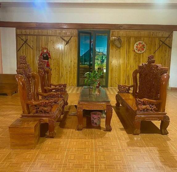 تختخواب در اتاق مشترک, Bamboo Hostel