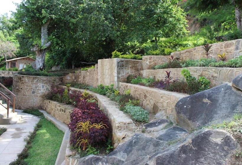 اتاق لوکس با بالکن و چشم‌انداز دریا, Ndau Lodge