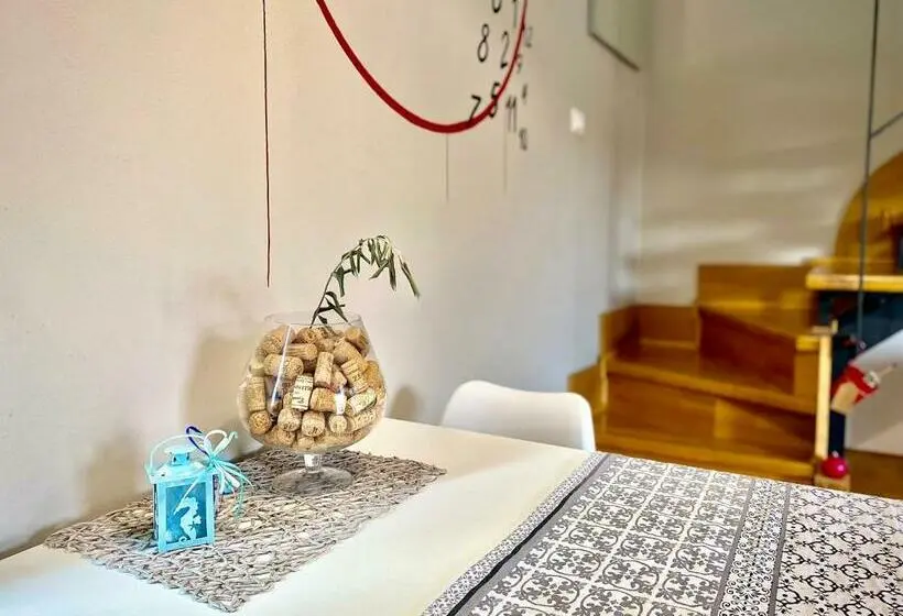 Deluxe Kolmen Hengen Huone, Golden Suite Marta Malpensa Milano Laghi