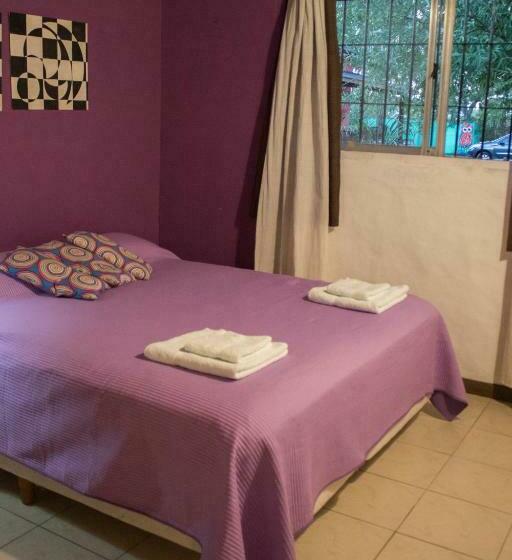 패밀리 방갈로, Las Lechuzas