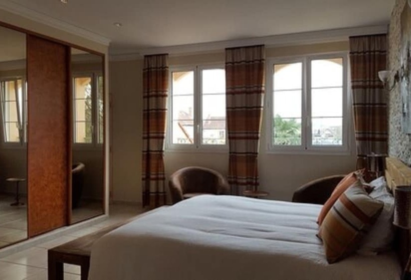 Люкс Вид на Бассейн, Le Mas Champenois