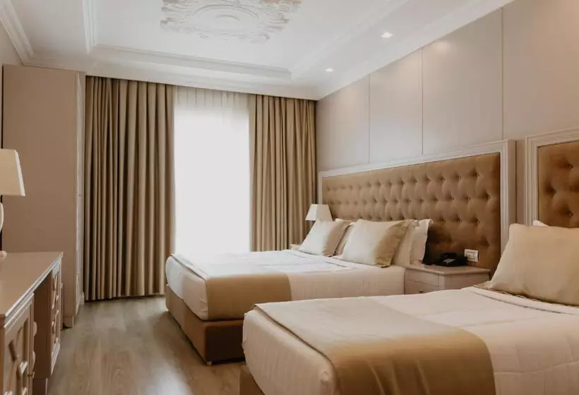 اتاق استاندارد سه تخته با بالکن, Flower Hotels & Resorts