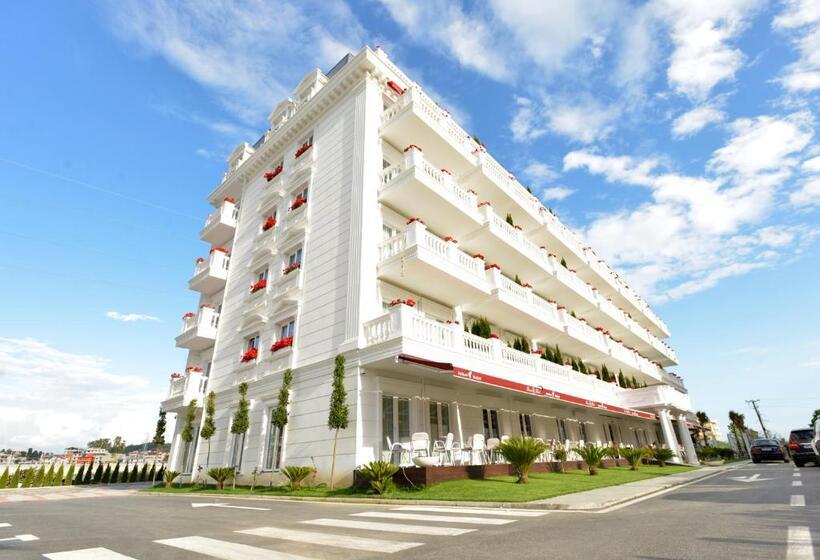 Полулюкс, Flower Hotels & Resorts