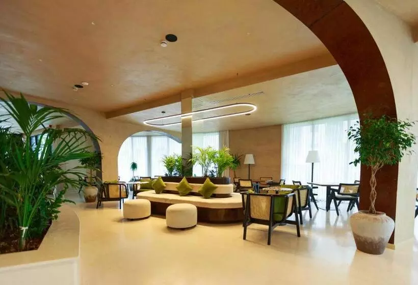 اتاق خانوادگی, Flower Hotels & Resorts