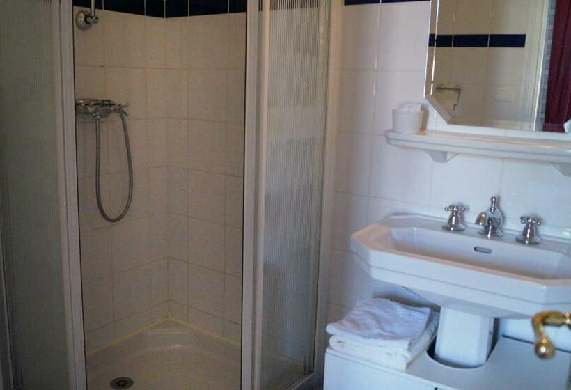 غرفة قياسية فردية, Du Saumon