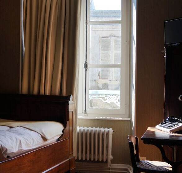 غرفة قياسية فردية, Du Saumon