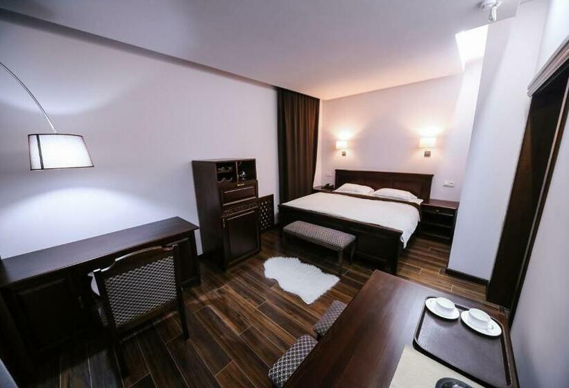 اتاق استاندارد, Dvin