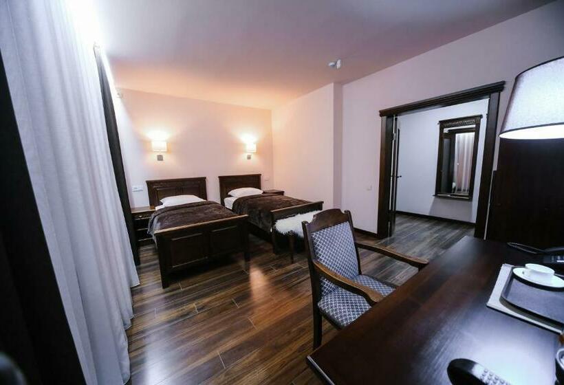 اتاق استاندارد, Dvin