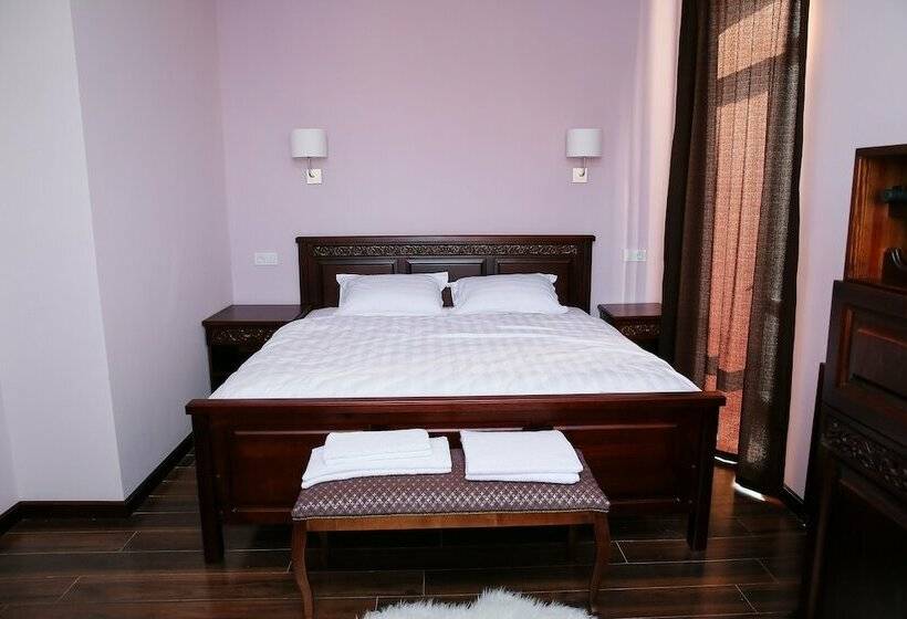 اتاق استاندارد, Dvin