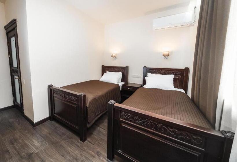 اتاق استاندارد, Dvin