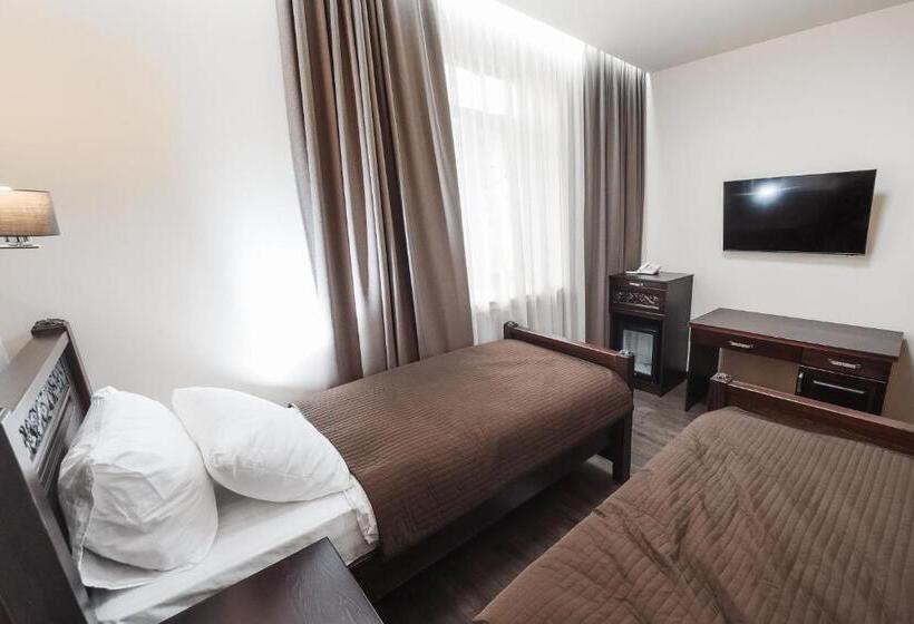 اتاق استاندارد, Dvin