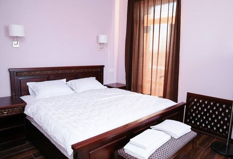 اتاق استاندارد, Dvin