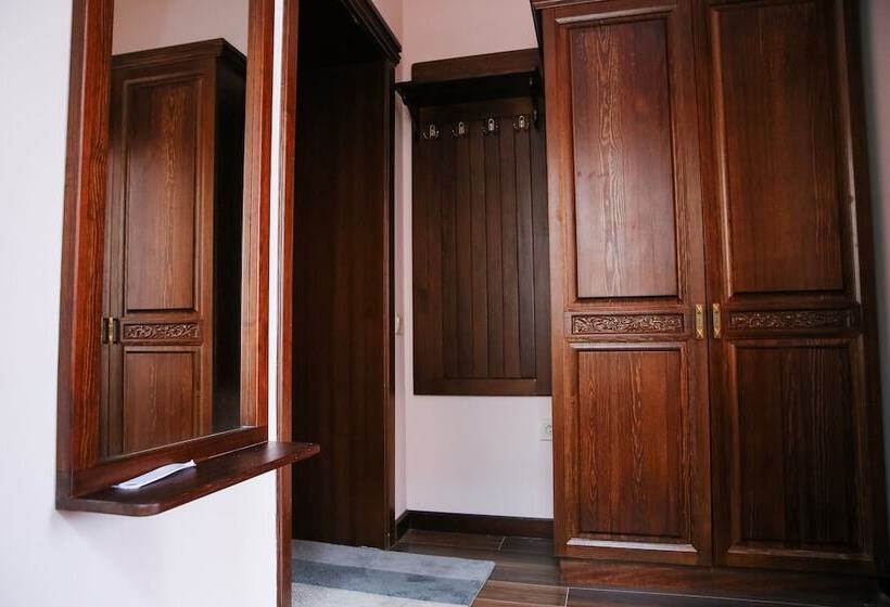 اتاق استاندارد, Dvin