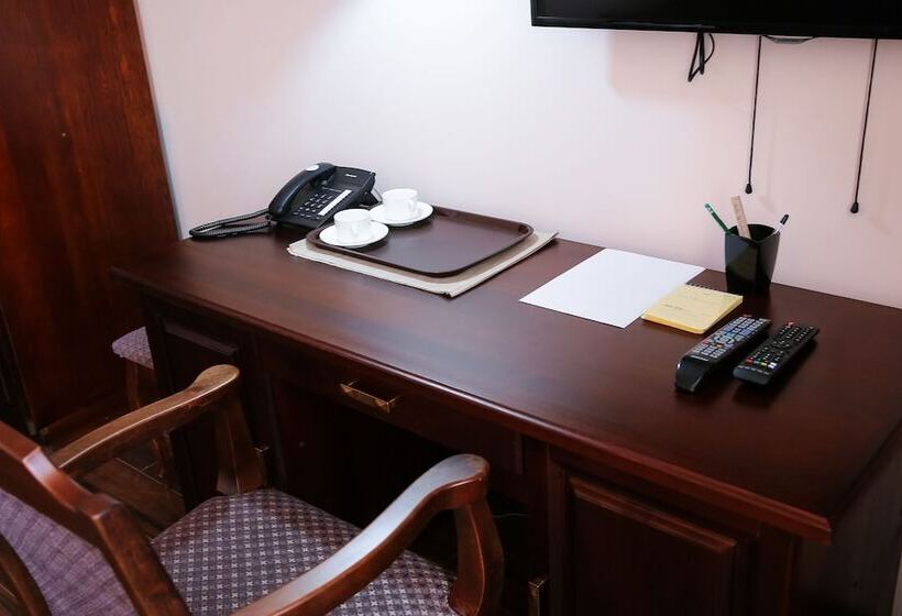 اتاق استاندارد, Dvin