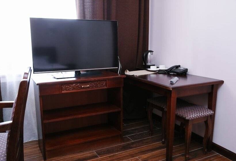 اتاق استاندارد, Dvin