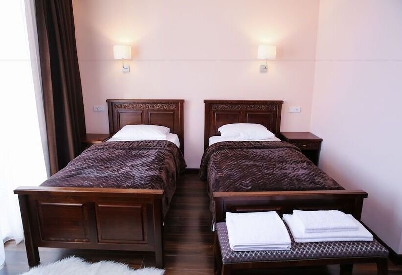 اتاق استاندارد, Dvin