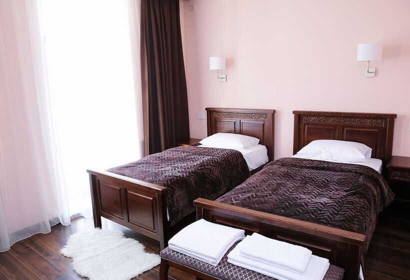اتاق استاندارد, Dvin