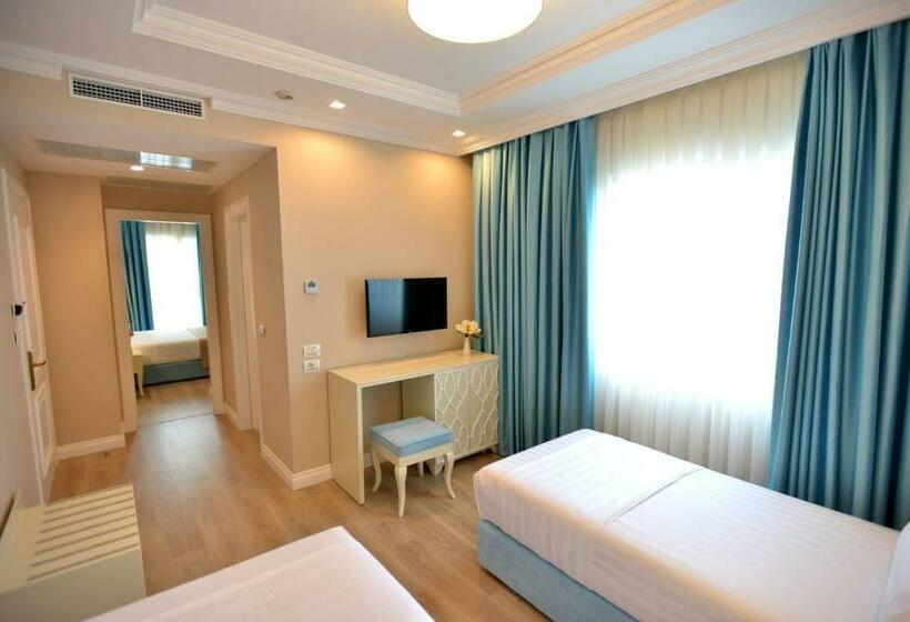 家庭间, Flower Hotels & Resorts