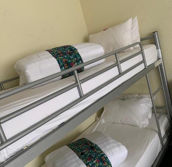 Семейный Номер Вид на Сад, Hôtel Heod   Binic   Saint Quay Portrieux
