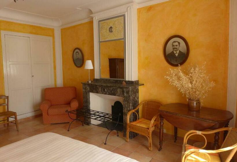 חדר סטנדרט לשלושה, Hôtel Restaurant D'alibert