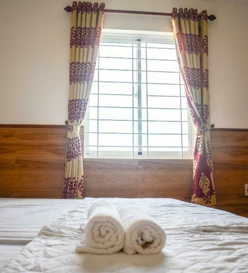 اتاق استاندارد با تخت بزرگ, Huu Le