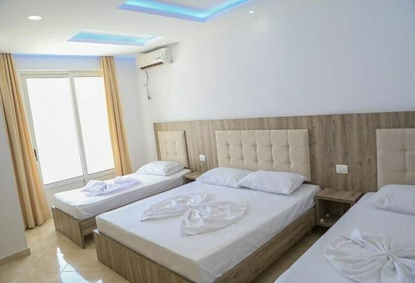 غرفة عائلية, Lakaj