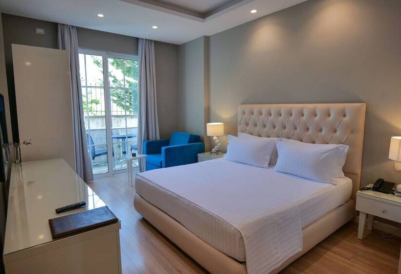 バルコニー付きデラックスルーム, Luxury