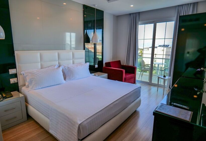 غرفة ديلوكس مزودة بشرفة, Luxury