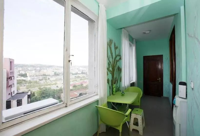 اتاق لوکس با بالکن, Mia B&b Tbilisi