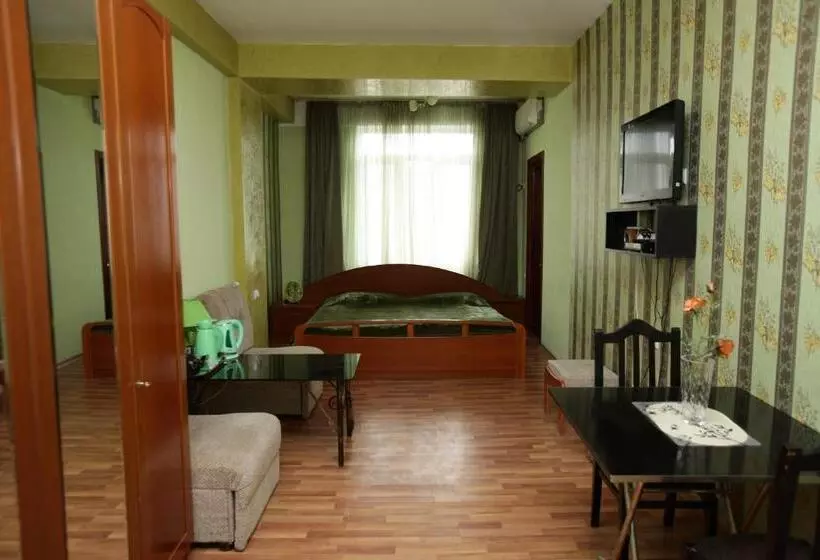 آپارتمان 2 خوابه, Mia B&b Tbilisi