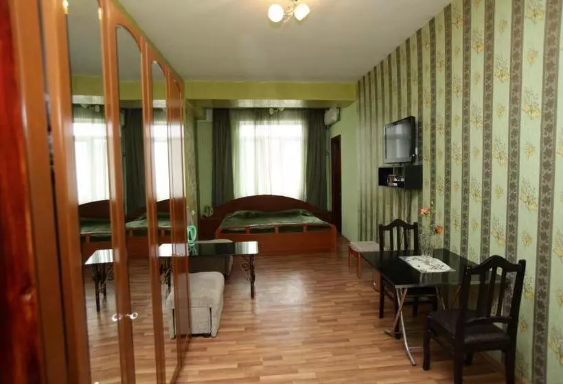 آپارتمان 2 خوابه, Mia B&b Tbilisi