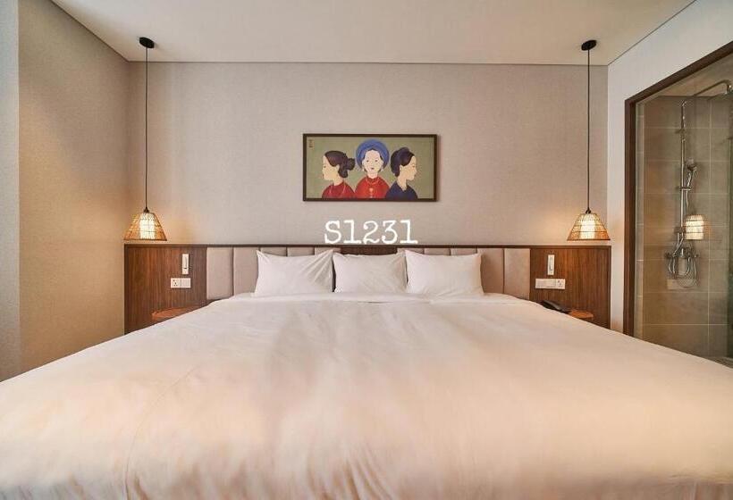 Standard Szoba King Size Bed, Apec Mandala Mui Ne