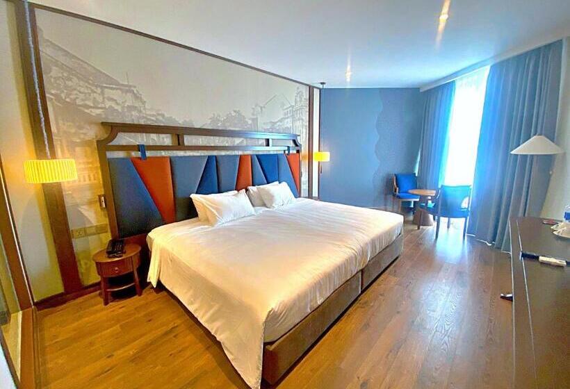 Standard Szoba King Size Bed, Apec Mandala Mui Ne