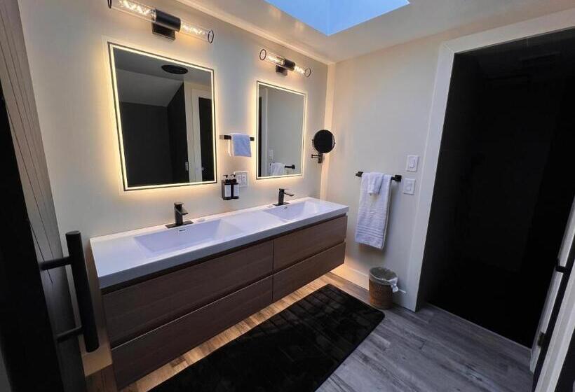 带大床的套房, Mendo Bungalow