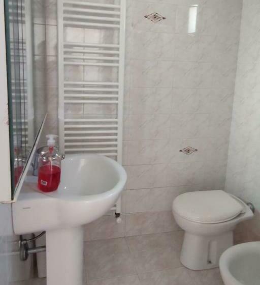 패밀리 룸 공용 욕실, Casa Del Nonno Toto